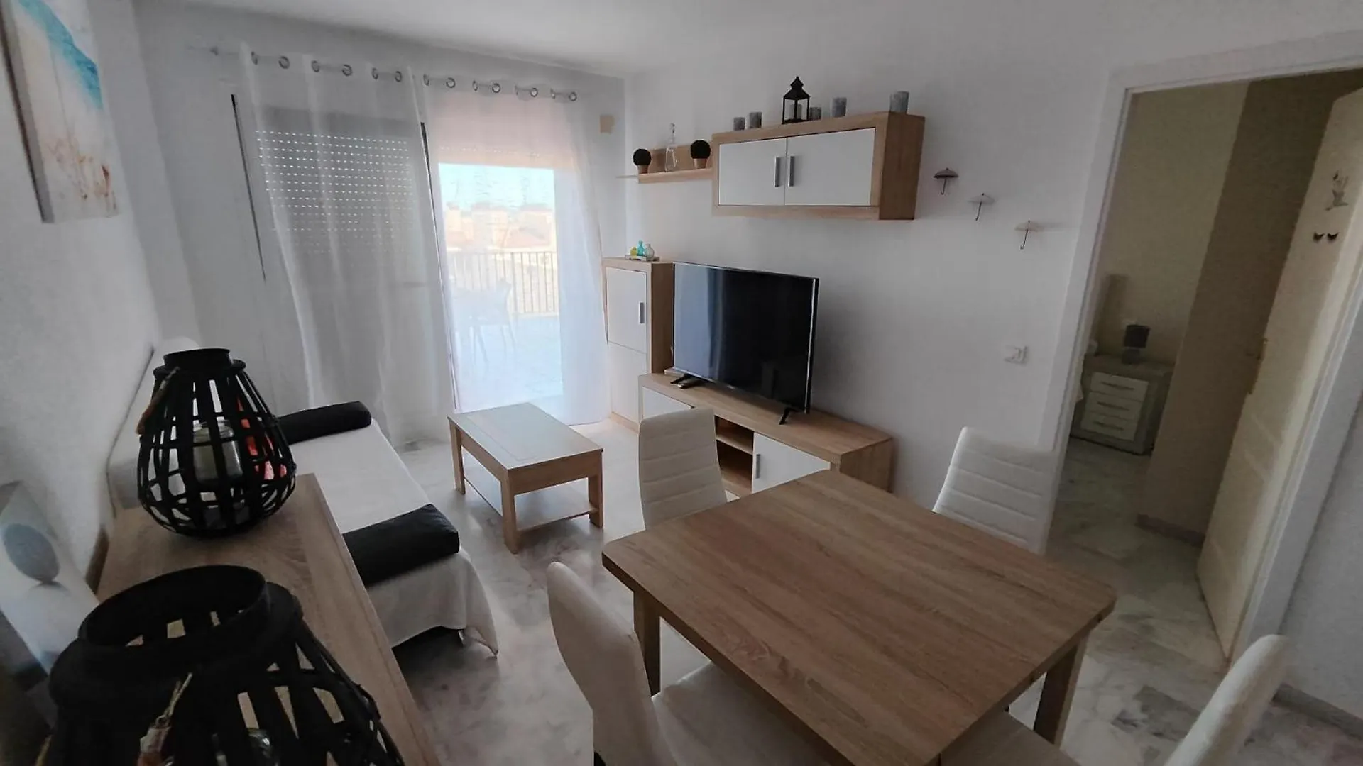 El Gambita Apartment Casares