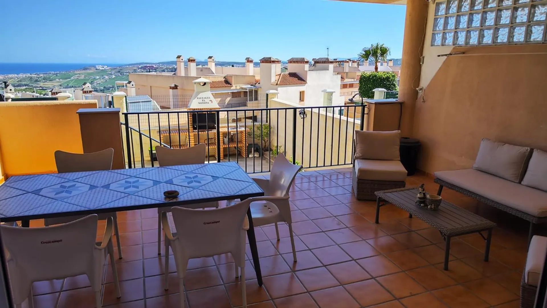 El Gambita Apartment Casares